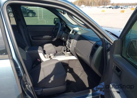 2011 Ford Escape Xlt из США, поврежденный, VIN 1FMCU9DGXBKC16986